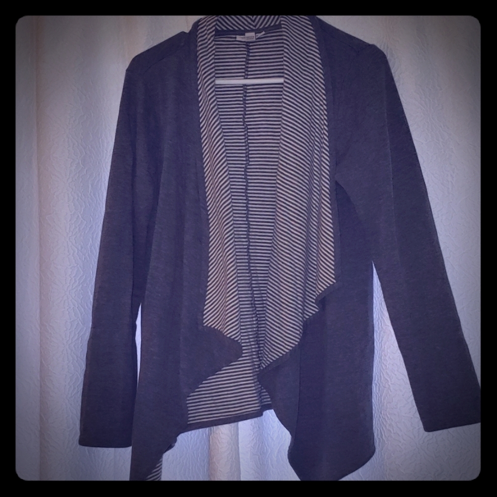 Maternity sweater jacket